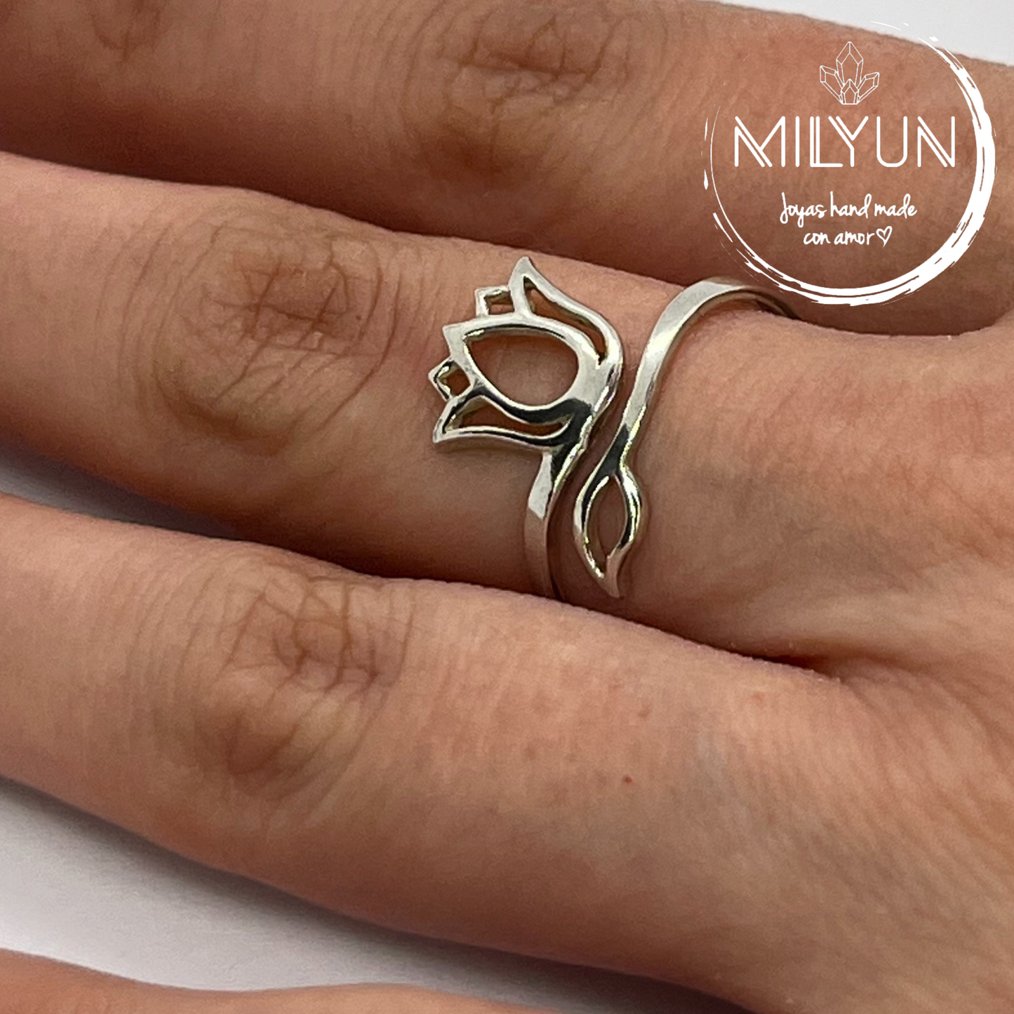 Anillo flor ajustable